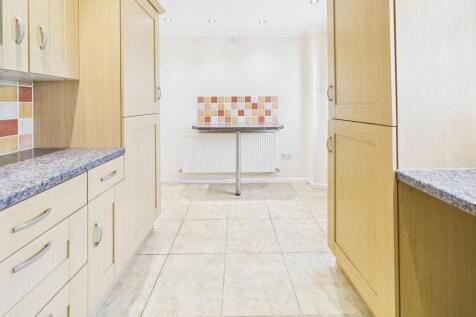 Kitchen / Breakfast Room