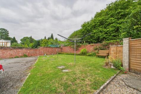 Washing line area