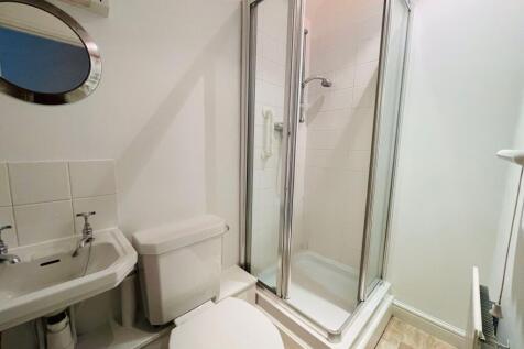 En-suite shower room