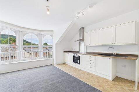 Living/Kitchen