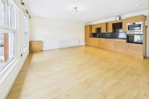 Open plan kitchen /living