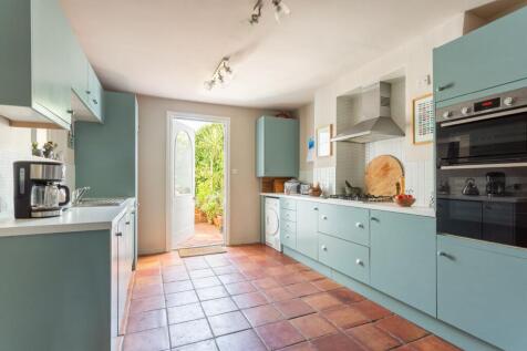 Property Image 4