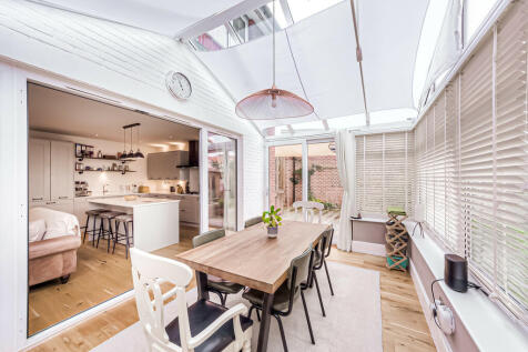 Garden room