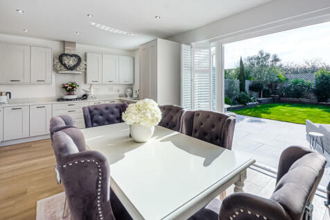 Kitchen/dining ro...