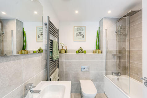 Family bathroom
