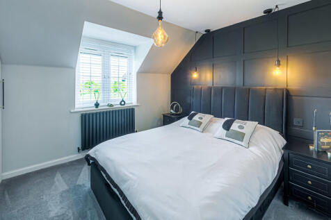 Guest bedroom