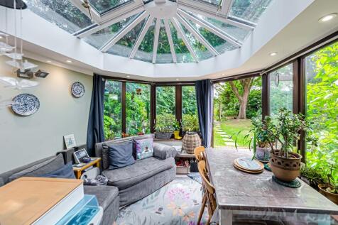 Garden room