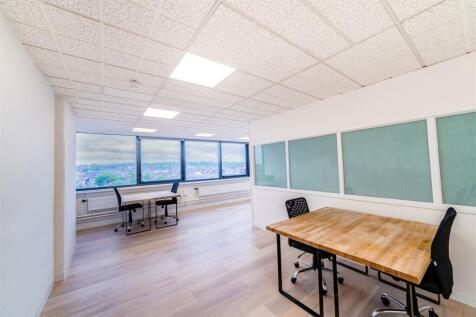 6 desk Office.jpg