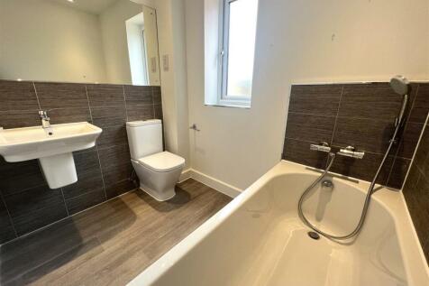 Bathroom.jpeg