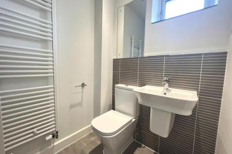Ensuite 1.jpeg