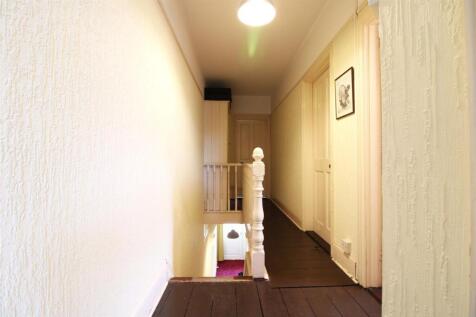 1st floor landing edit.jpg
