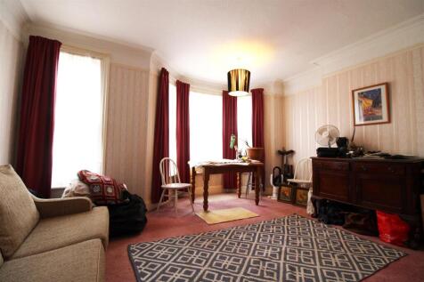 edit masterbedroom.jpg