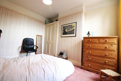 edit second bedroom.jpg
