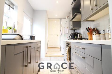 Kitchen edit 2-2.jpg