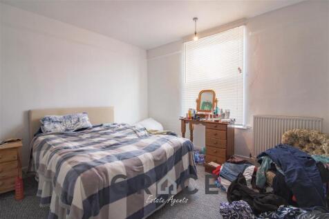 Bedroom.jpg