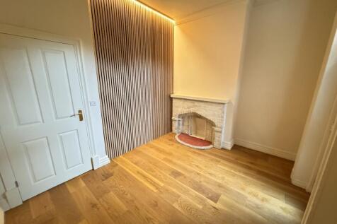 Photo 15-10-2024,...