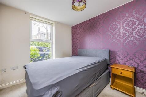 1 Adams Court, 35 Hawkwood Road, Bournemouth-Porti