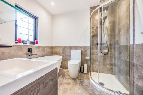 Flat 4, Wessex Tales, 20 Ashley Road, Boscombe-Sma