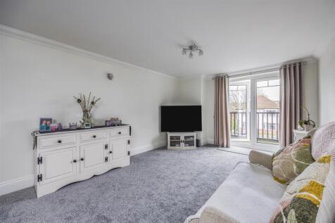 7 Branksome Chase, 82 Penn Hill Avenue, Poole-Port