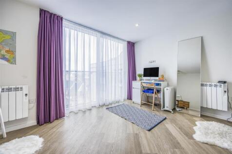 36 Canaway Court, Wimborne Road, Poole-PorticoMark