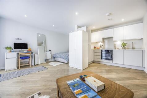 36 Canaway Court, Wimborne Road, Poole-PorticoMark