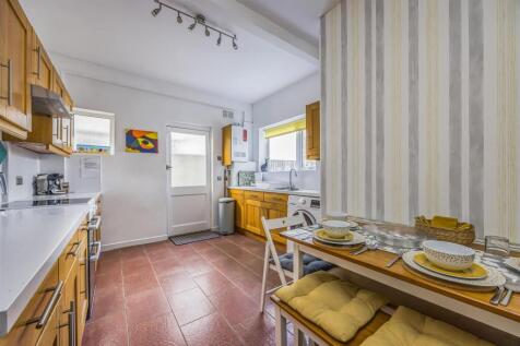 28 R L Stevenson Avenue, Bournemouth-PorticoMarket