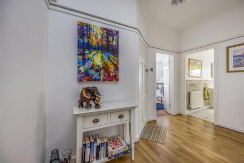 28 R L Stevenson Avenue, Bournemouth-PorticoMarket