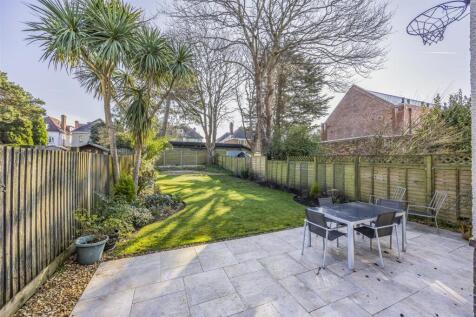 28 R L Stevenson Avenue, Bournemouth-PorticoMarket