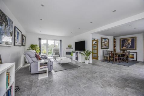 7 Munster Road, Poole-PorticoMarketing-SaxeCoburg-