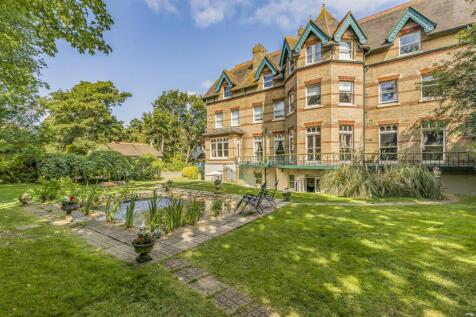 Flat 2 Earls Court, 9 Gervis Road, Bournemouth-Por