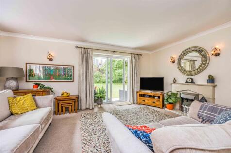Flat 2, Centenary Court, 19 Burton Road, Poole-Sma