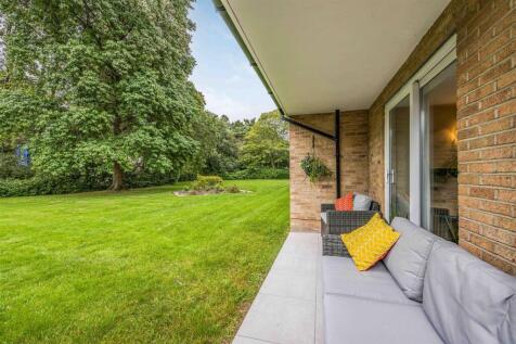 Flat 2, Centenary Court, 19 Burton Road, Poole-Sma