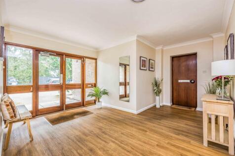 Flat 2, Centenary Court, 19 Burton Road, Poole-Sma