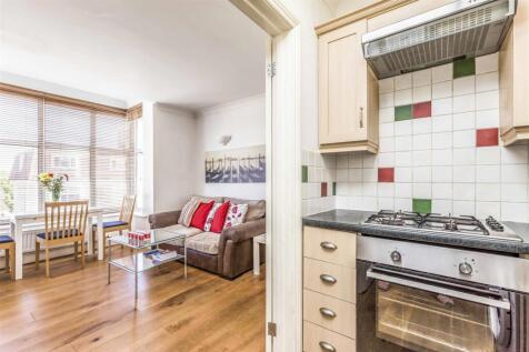 Flat 3, 21 Burnaby Road, Alum Chine, Bournemouth ,