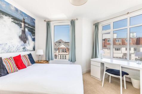 Flat 3, 21 Burnaby Road, Alum Chine, Bournemouth ,