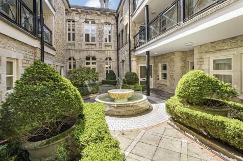 Brompton Courtyard.jpg