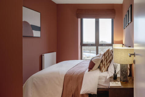 GQ Glassworks 3 Bed (6)