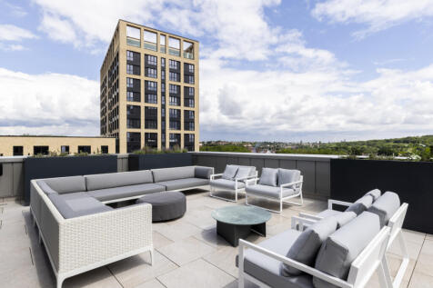 GQ Lyons Dock Amenities (10)