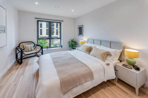 GQ Lyons Dock 1 Bed (3) (1)