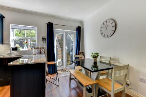 16Dacre-7.jpg