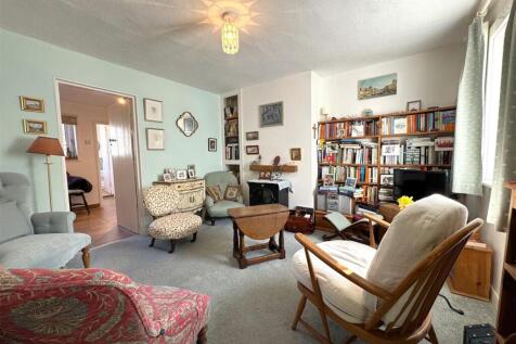 Living Room.JPEG