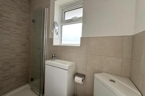 En-suite.JPEG
