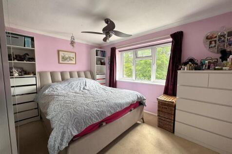 Bed 1.JPEG