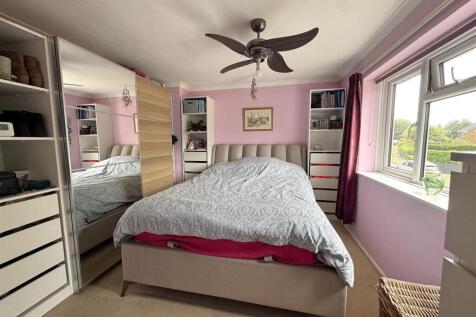 Bedroom 1.JPEG