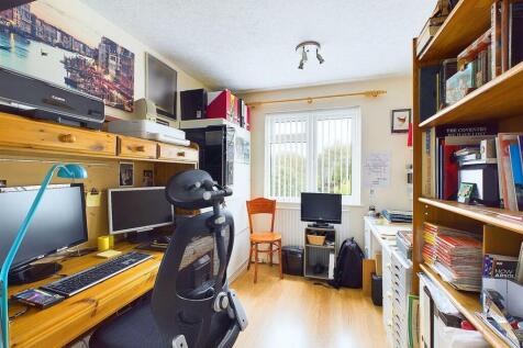 CAM03736G0-PR0041-STILL001.jpg