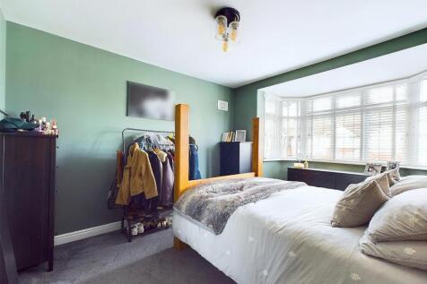 CAM03736G0-PR0054-STILL003.jpg