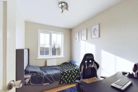 CAM03736G0-PR0078-STILL009.jpg