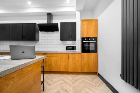 2024-05-08-Dosanjh-Property-Management-1-046.jpg