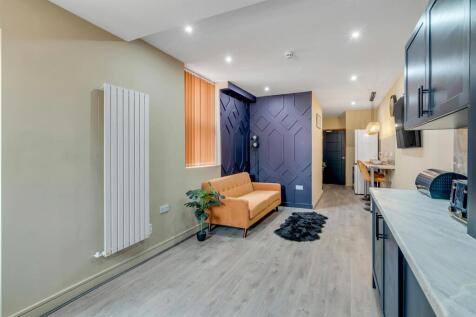 37 Melville Road, Coventry, CV1 3A (87).jpg