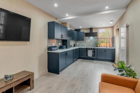 37 Melville Road, Coventry, CV1 3A (82).jpg